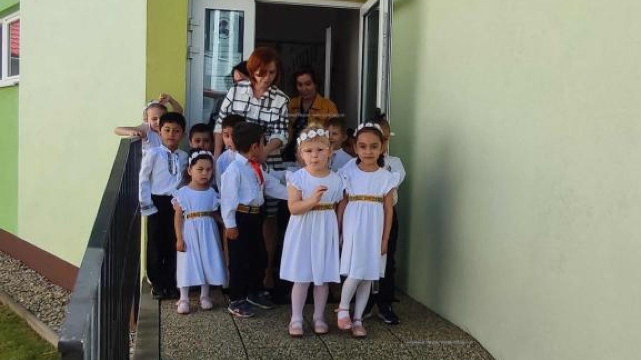 Stavanie mája 2024 Máj nám prináša nielen krásu kvitnúcej prírody, ale aj nové začiatky a nádej. Je to čas, kedy sa môžeme inšpirovať energiou, ktorú nám prináša príroda a zamerať sa na budúcnosť s optimizmom a odhodlaním. Stavanie mája 2024 Máj nám prináša nielen krásu kvitnúcej prírody, ale aj nové začiatky a nádej. Je to čas, kedy sa môžeme inšpirovať energiou, ktorú nám prináša príroda a zamerať sa na budúcnosť s optimizmom a odhodlaním.